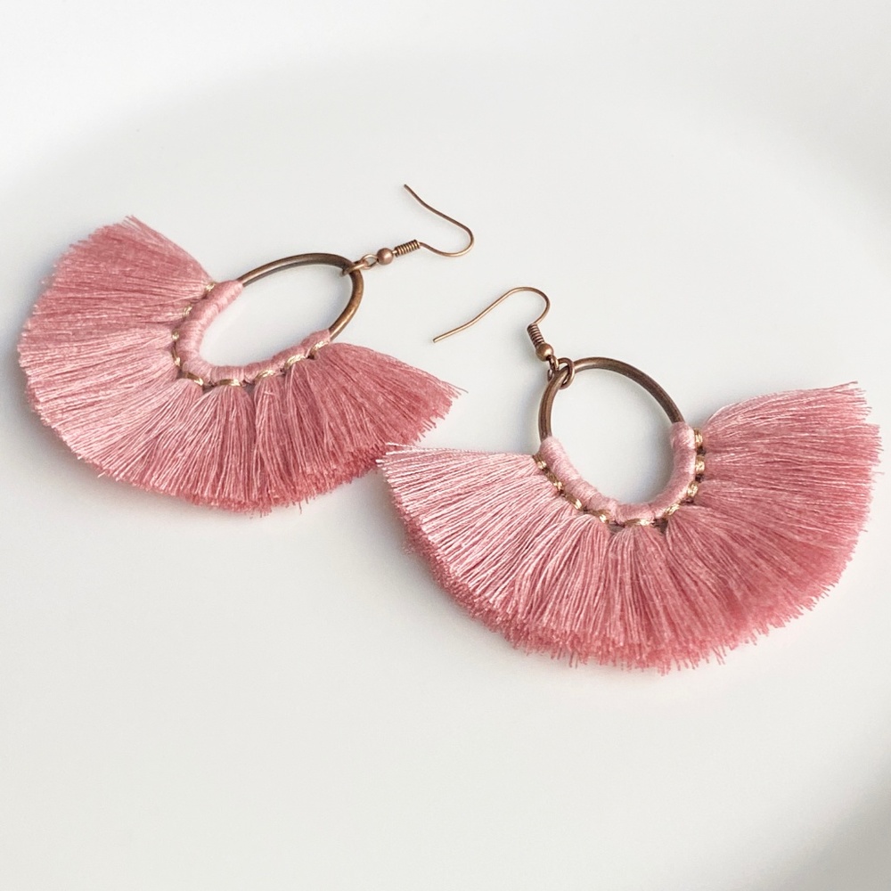 NEW "Amoret" Tassel Earrings (Dust rose) - Picture 4 of 7